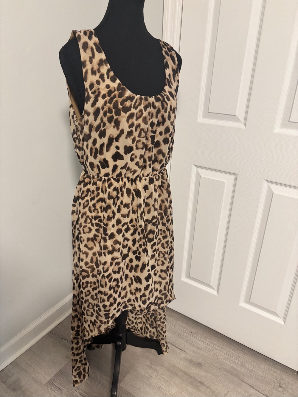 Forever 21 Leopard Print Flowy High Low Dress Size Large